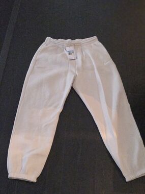 Womens Nike Oversized Sweatpants Size Medium Fits Like Xl New With Tags